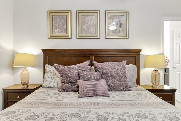 5 bedrooms, iron/ironing board, WiFi, bed sheets