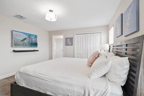 4 bedrooms, iron/ironing board, WiFi, bed sheets