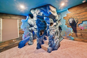 Interior - Last Minute Disney! Private Pool, Game Room & Themed Bedrooms. Book Now! #140833 (Orlando)