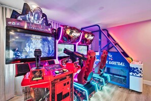 Games room - Last Minute Disney! Private Pool, Game Room & Themed Bedrooms. Book Now! #140833 (Orlando)