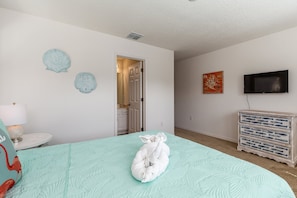 4 bedrooms, iron/ironing board, WiFi, bed sheets