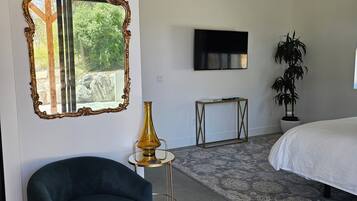 1 chambre, fer et planche à repasser, Wi-Fi, draps fournis