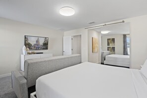 6 bedrooms, iron/ironing board, WiFi, bed sheets
