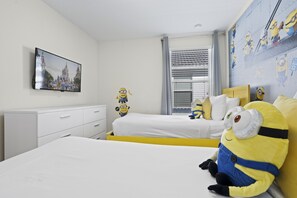 6 bedrooms, iron/ironing board, WiFi, bed sheets