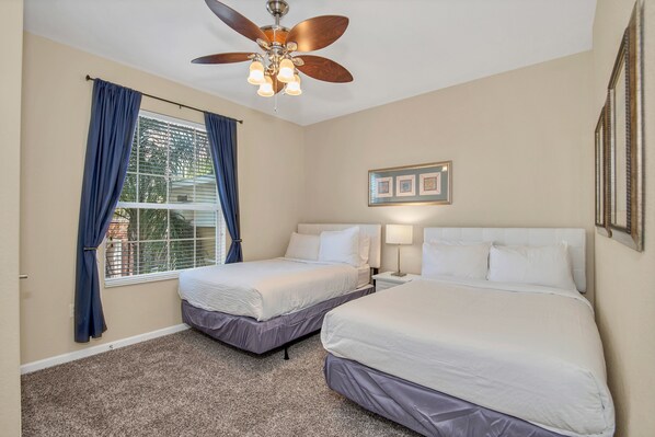 3 bedrooms, iron/ironing board, WiFi, bed sheets