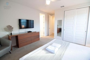 9 bedrooms, iron/ironing board, WiFi, bed sheets