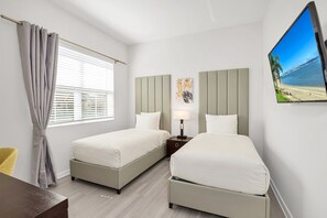 3 bedrooms, iron/ironing board, WiFi, bed sheets