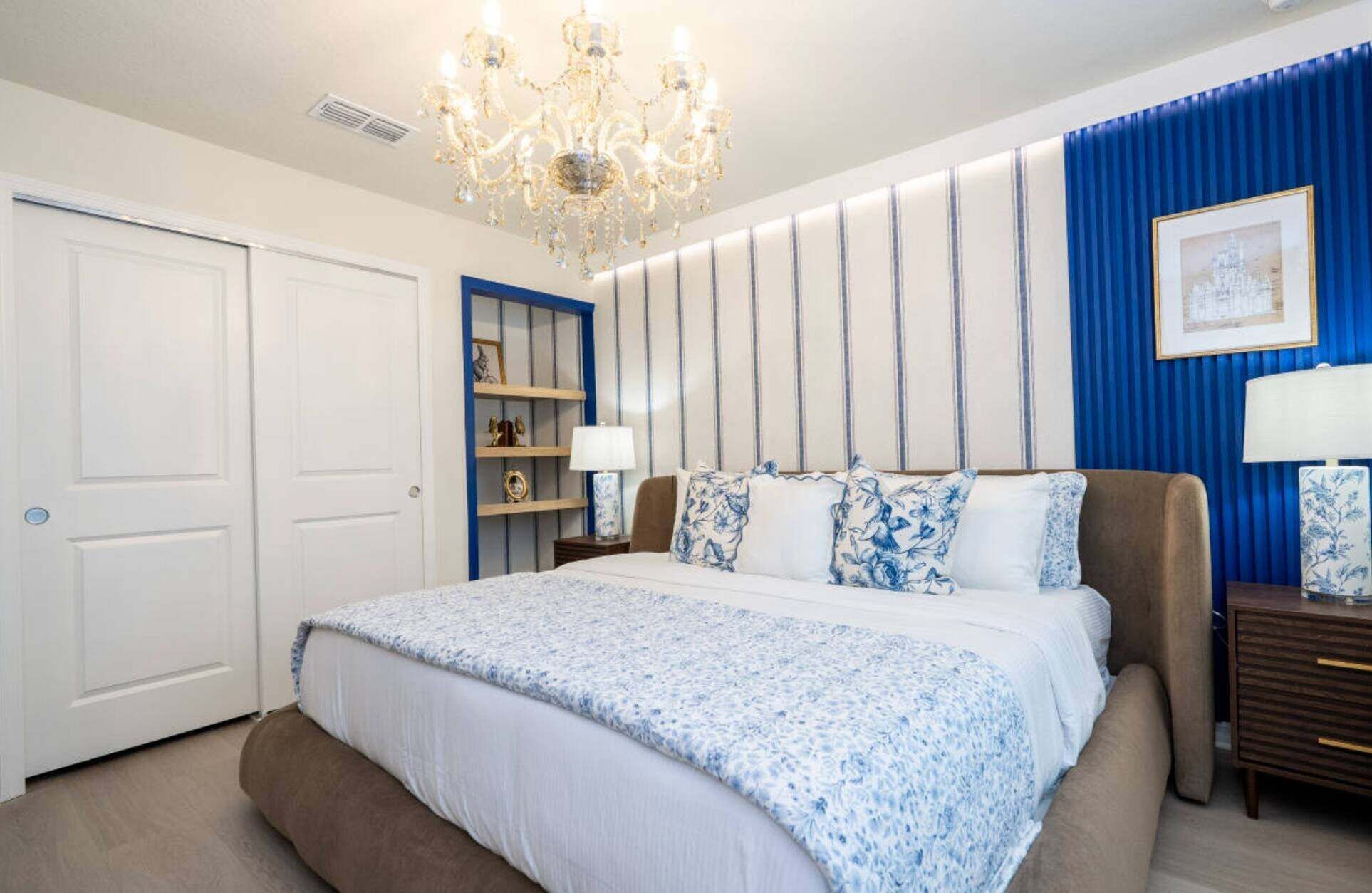 8 chambres, fer et planche à repasser, Wi-Fi, draps fournis