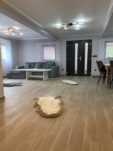 Delightful 2-bedroom villa in Vișeu de Sus