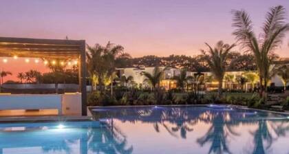 Oceanfront Escape – Luxury Villa Just 5 Min Walk to the Pacific Beach