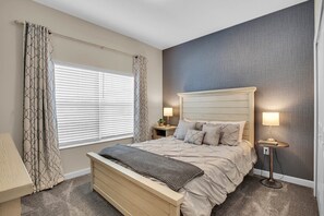 4 室のベッドルーム、アイロン / アイロン台、WiFi、ベッドシーツ