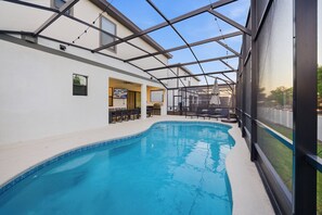 Beheizter Pool