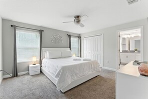 4 bedrooms, iron/ironing board, WiFi, bed sheets