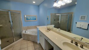 Casa (Unit B - No Pets) | Servicio de la propiedad