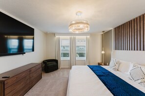 5 bedrooms, iron/ironing board, WiFi, bed sheets