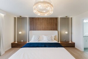 5 bedrooms, iron/ironing board, WiFi, bed sheets