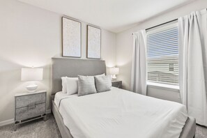 5 bedrooms, iron/ironing board, WiFi, bed sheets