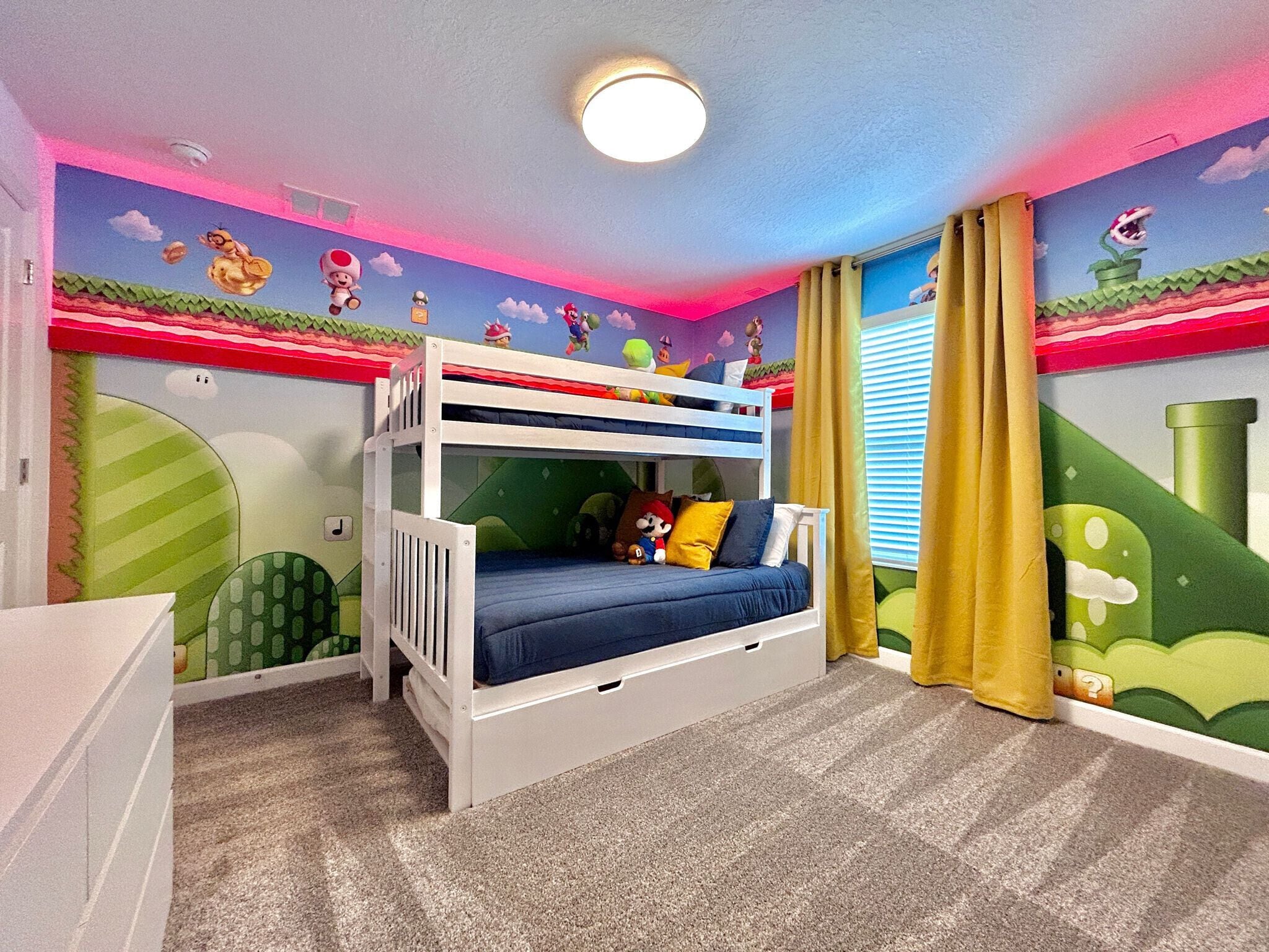 5 bedrooms, iron/ironing board, WiFi, bed sheets