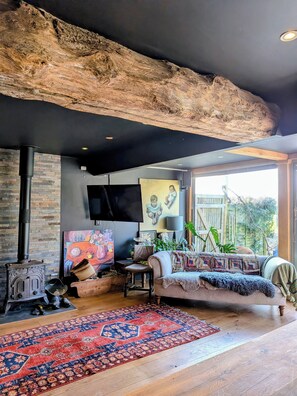 TV, fireplace - Artist's Hawkhurst Home with Pool and Sauna (Hawkhurst)