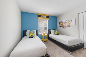 5 bedrooms, iron/ironing board, WiFi, bed sheets