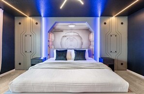 4 habitaciones, tabla de planchar con plancha, wifi y ropa de cama