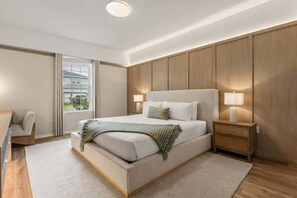 10 bedrooms, iron/ironing board, WiFi, bed sheets