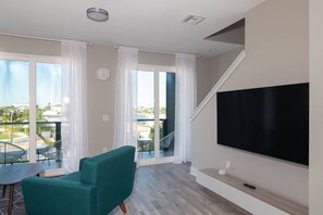 House | 6 bedrooms - Luxury Pool Home Golf Cart (Madeira Beach)