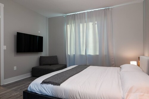 Luxury Pool Home Golf Cart