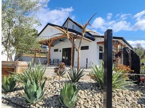 Exterior - Hidden Hacienda, Wine Country 
Villa Grace with garden View (Temecula)