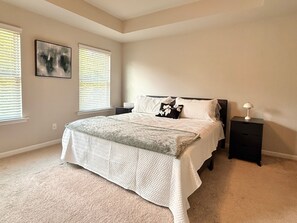 3 bedrooms, iron/ironing board, WiFi, bed sheets