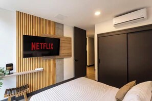 1 bedroom, iron/ironing board, WiFi