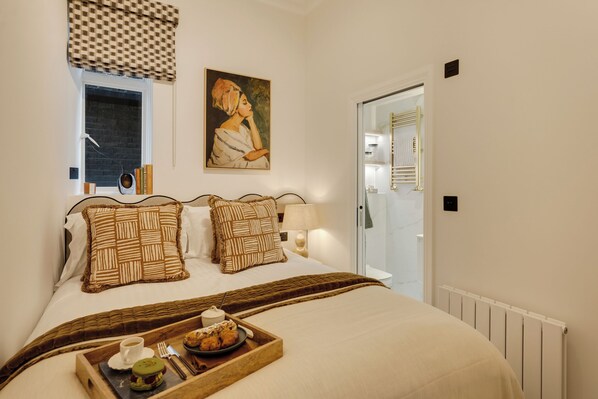 1 bedroom, iron/ironing board, free WiFi, bed sheets - Notting Hill | 1-Bedroom Executive Apartment (London)