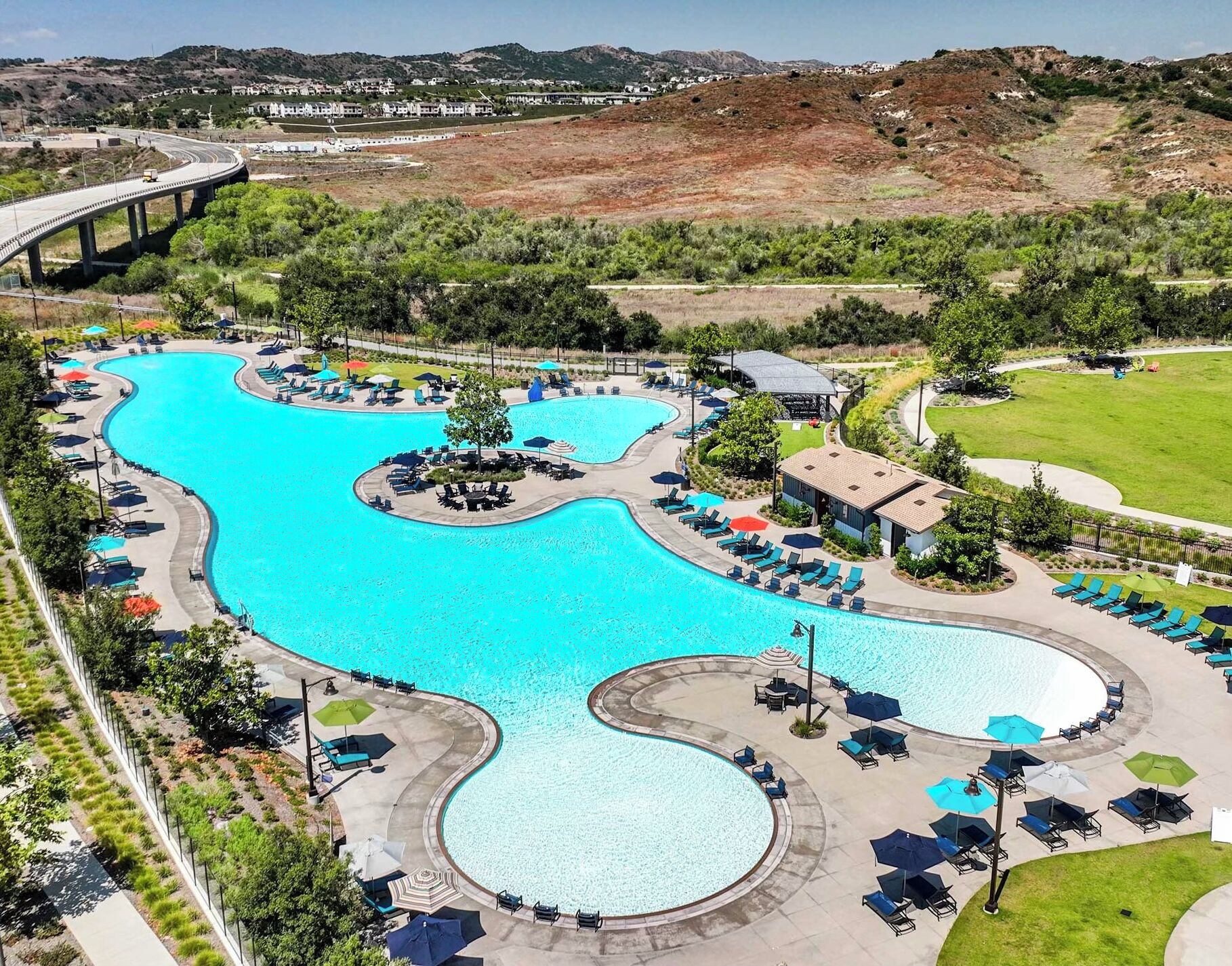 屋外プール、温水プール