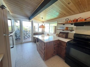 Mikrobølgeovn og oppvaskmaskin