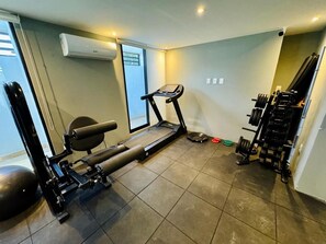 Fitness facility - Flat with private Jacuzzi 50m from the sea and infinity pool on the rooftop (João Pessoa)