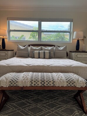 4 bedrooms, desk, iron/ironing board, WiFi