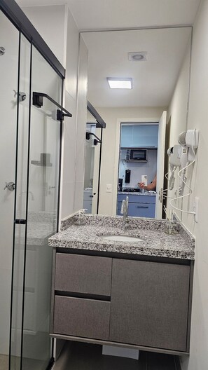 Bathroom - Condominio Helbor B.liv (São Paulo)