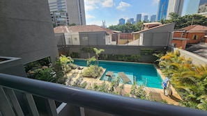 Imagen sin descripción, 2 de 168, botón