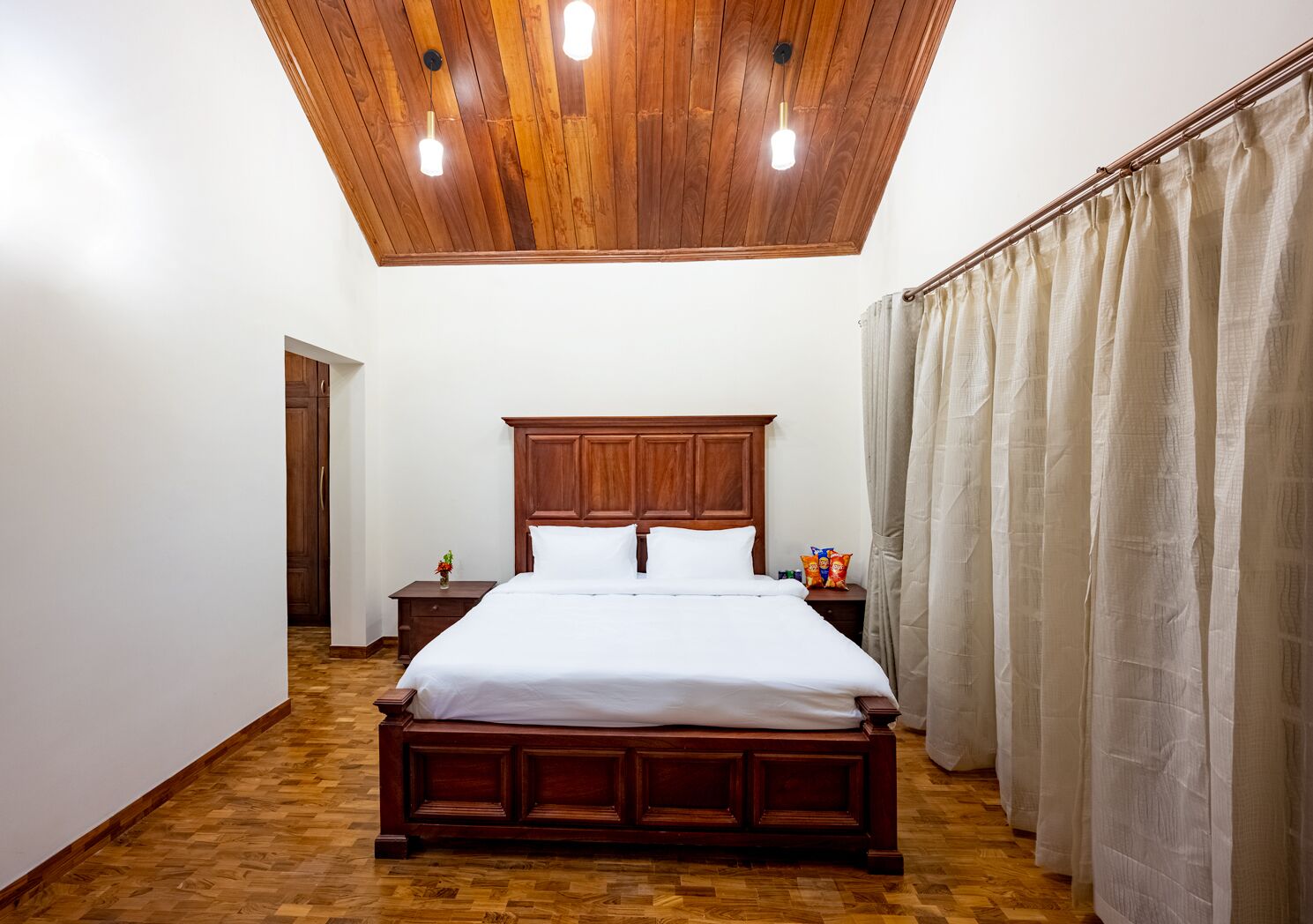 Family Room, Balcony, Mountain View