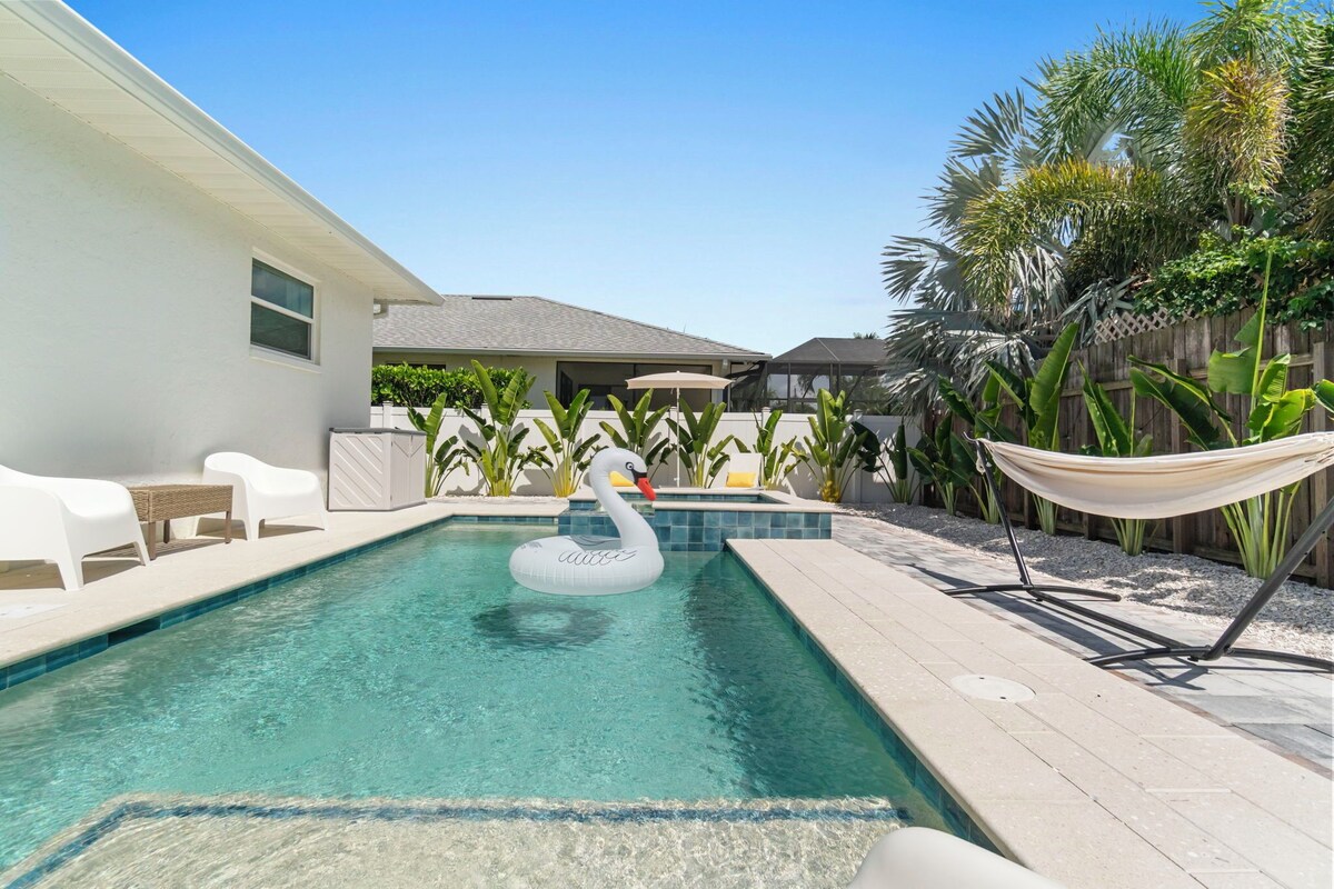 Photo 47 of LUXE: Walk to Beach - Designer 4BR w/ Pool & Spa