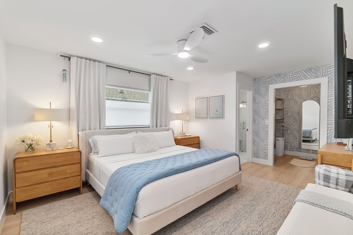Photo 18 of LUXE: Walk to Beach - Designer 4BR w/ Pool & Spa