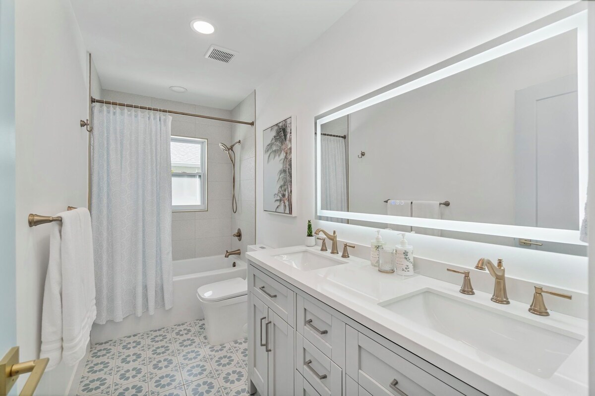 Photo 33 of LUXE: Walk to Beach - Designer 4BR w/ Pool & Spa