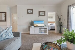 2 室のベッドルーム、WiFi、ベッドシーツ