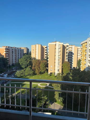 Milan apartment near american school, IEO 10 minutes city center Milan 