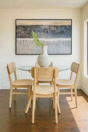 Iron/ironing board, free WiFi