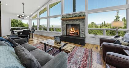 Granby Mountain | Forest Views, Hot Tub & Fire Pit