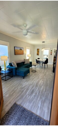 3-bedroom house downtown across from the historic Bingen Theater!