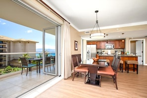 Condo (4 Bedrooms) | Dining