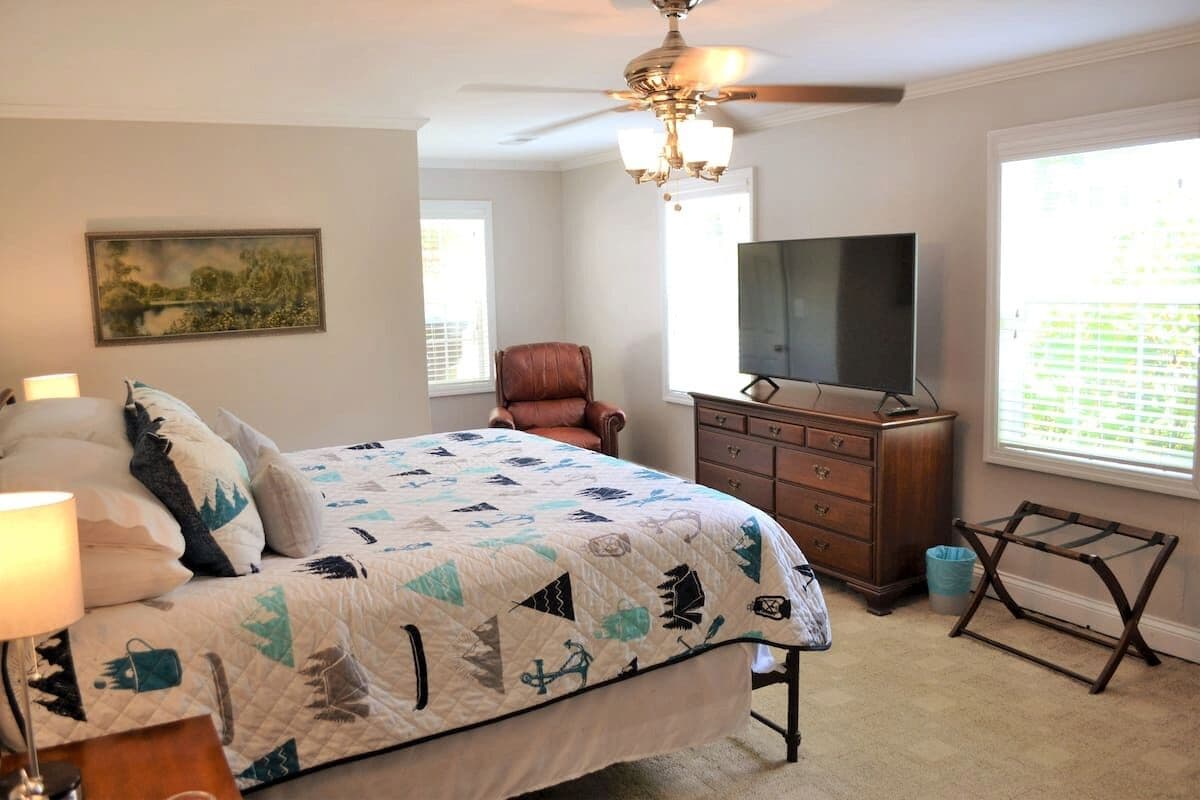 2 chambres, bureau, Wi-Fi gratuit, draps fournis