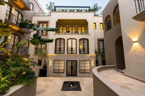 Front of property - Paseo del Centro, Boutique Condos, Centro Histórico (San Miguel de Allende)